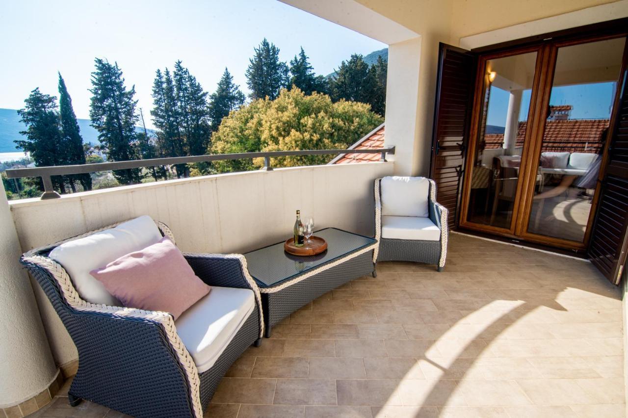Boka Apartment Baošići 外观 照片