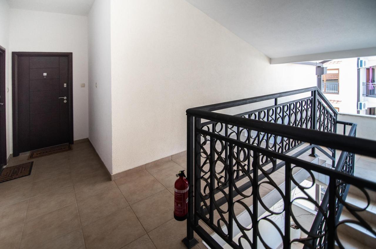 Boka Apartment Baošići 外观 照片